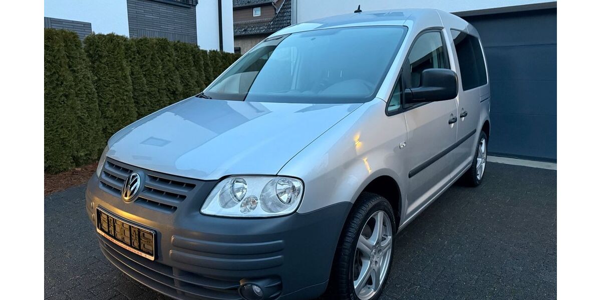 VW Caddy 217.350 km 8.990 &euro; Schildow 16552