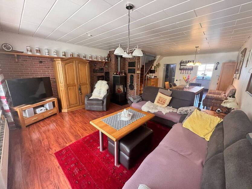 Familienfreundliches Reihenmittelhaus mit Tiefgarage und Garten in ruhiger Lage von Scherpenseel