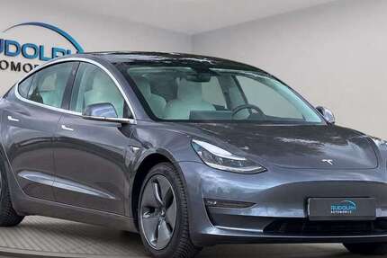 Tesla Model 3 21.000 km 30.499 &euro; Berlin 13088