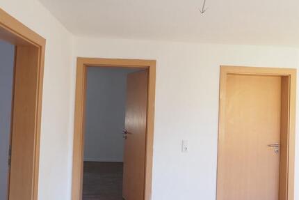 EG-Wohnung mit Terrasse, Erstbezug nach Kernsanierung 2.5 zimmer