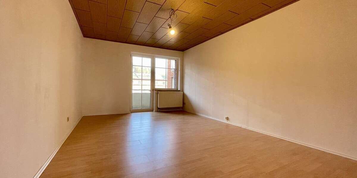 Etagenwohnung Sonneberg - 3 Zimmer, 66 m&sup2;, 89.000&euro; | Angebot:22648332
