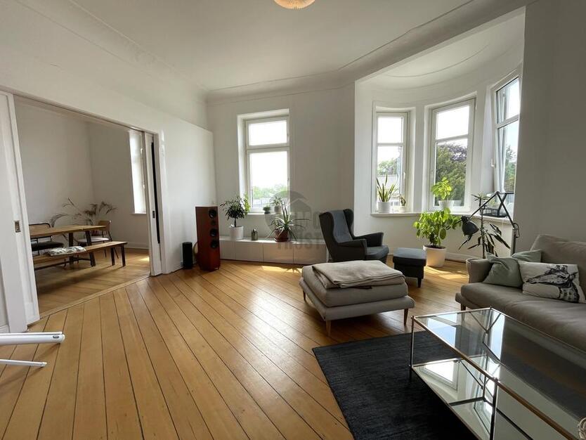 STILVOLLE Etagenwohnung IN CUXHAVEN: 120 M², 4 Zimmer