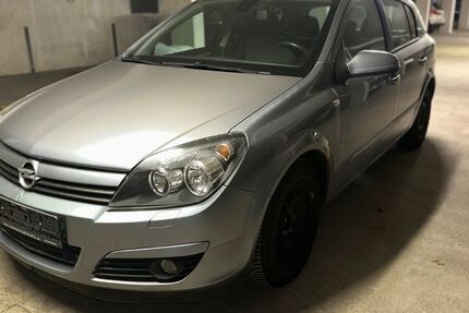 Opel Astra 142.500 km 2.990 € München 80995