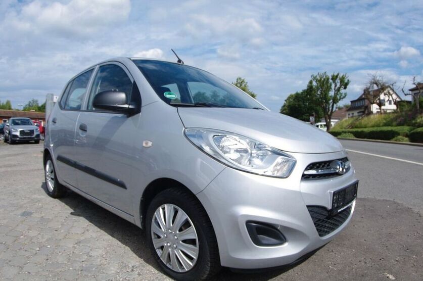 i10