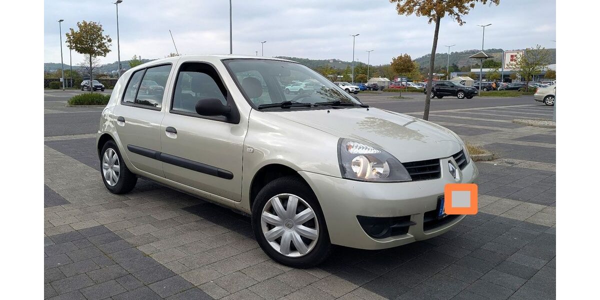 Renault Clio 72.200 km 2.500 &euro; Dresden 01139