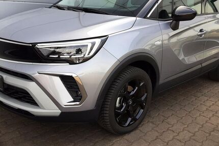 Opel Crossland (X) 4.142 km 24.290 € Altentreptow 17087