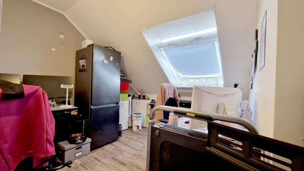 Moderne Wohnung mit Dachterrasse in einem Vierfamilienhaus. 3 zimmer