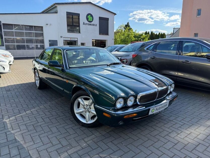 XJ