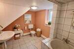 Einfamilienhaus Lohra - 8 Zimmer, 180 m&sup2;, 215.000&euro; | Angebot:25657496
