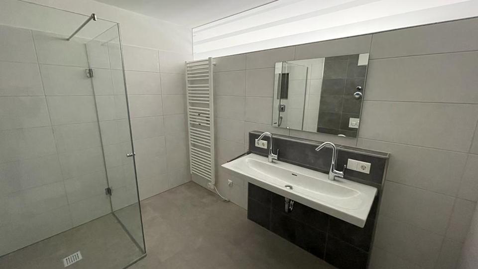 Etagenwohnung Fürstenzell - 4 Zimmer, 121 m&sup2;, 1.090&euro; | Angebot:26070139