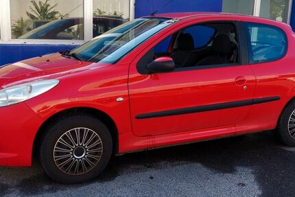 Peugeot 206 110.000 km 1.699 &euro; Berlin 13405