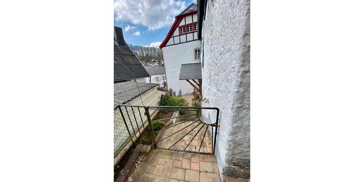 Einfamilienhaus Blankenheim - 5 Zimmer, 100 m&sup2;, 99.999&euro; | Angebot:27143640