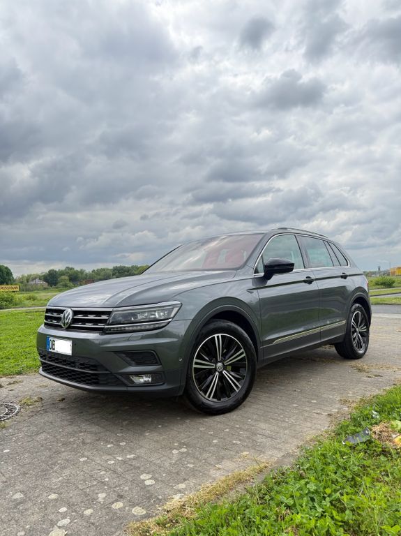 VW Tiguan 198.000 km 20.490 € Oberhausen 46145