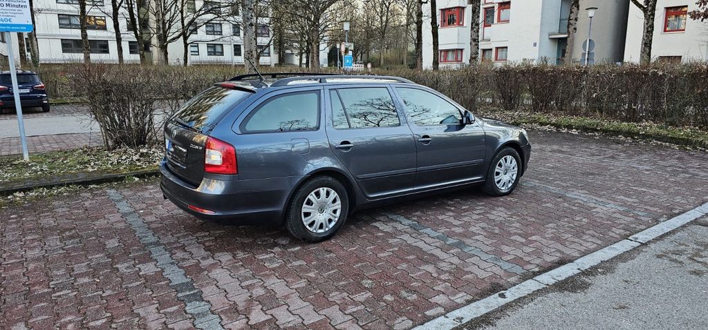 Skoda Octavia 166.145 km 5.300 &euro; München 81377