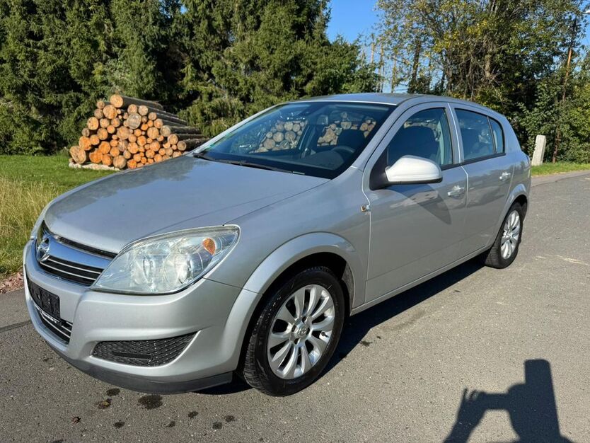 Opel Astra 181.100 km 1.999 € Mittweida 09648