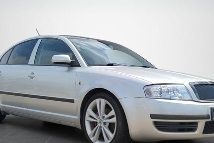 Skoda Superb 231.019 km 4.499 &euro; Wittenburg 19243