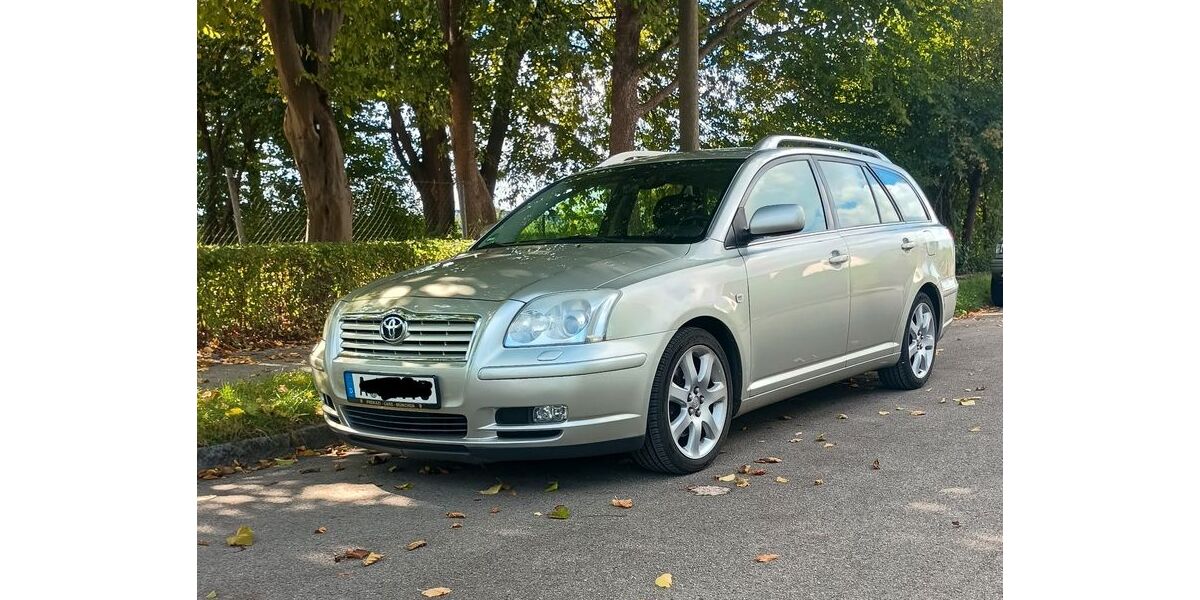 Toyota Avensis 217.000 km 2.400 &euro; Augsburg 86165