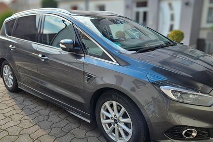 Ford S-Max 153.281 km 13.500 &euro; Buttlar/Bermbach 36419