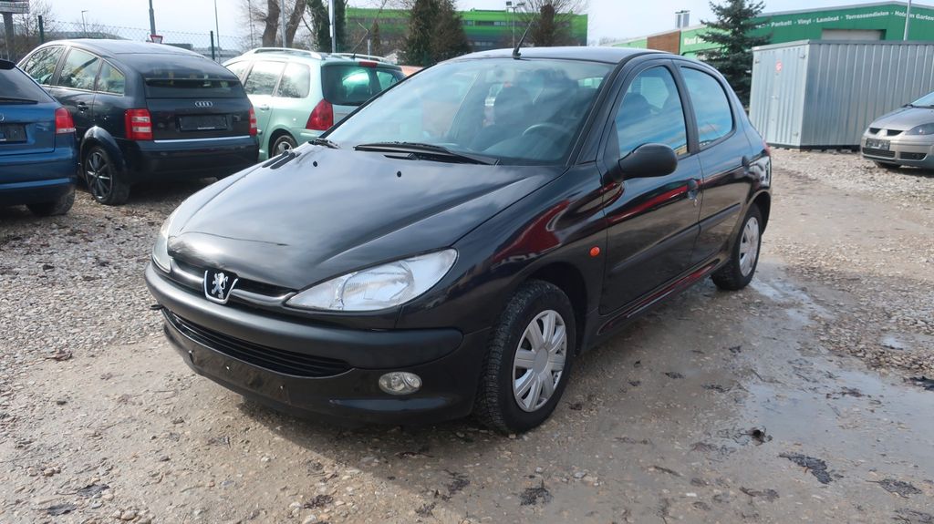 Peugeot 206 179.600 km 1.290 &euro; Ingolstadt 85053