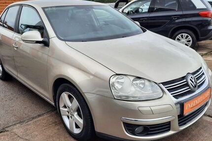 VW Jetta 212.080 km 2.490 &euro; Erfurt 99086