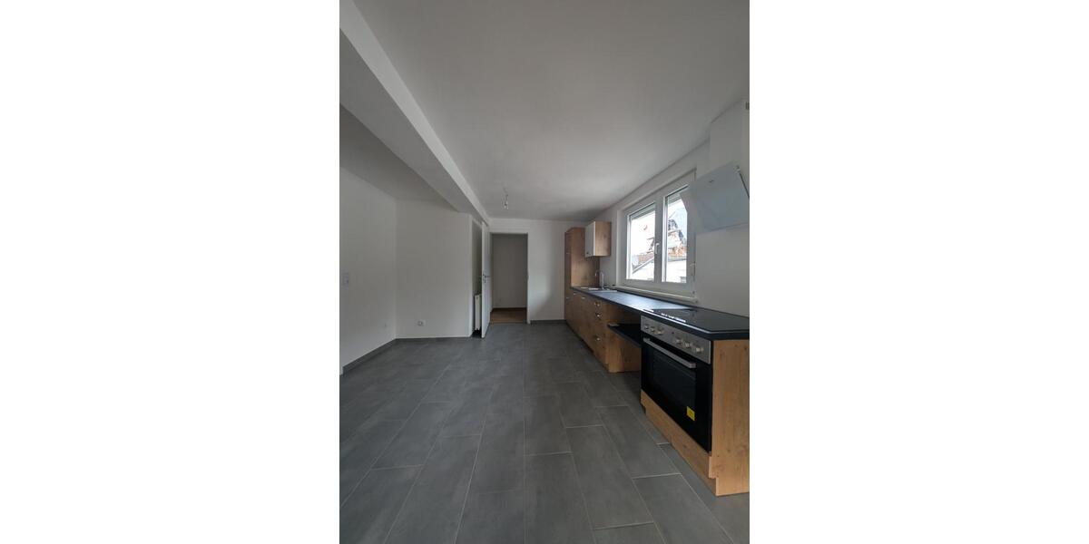 Erstbezug nach Sanierung: Helle 2,5-Zimmer-Wohnung 2.5 zimmer