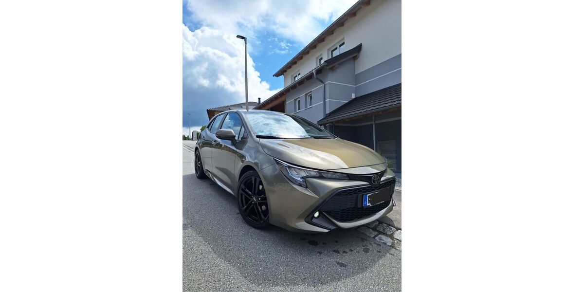 Toyota Corolla 52.000 km 16.200 &euro; Viechtach 94234