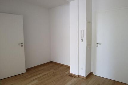 Wohnung Vohenstrauß - 2 Zimmer, 66 m&sup2;, 450&euro; | Angebot:25512575