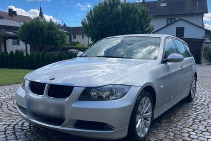 BMW 318 220.000 km 3.900 &euro; Münchsmünster 85126
