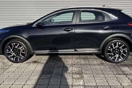 Kia XCeed 25.497 km 23.980 &euro; Stade 21684