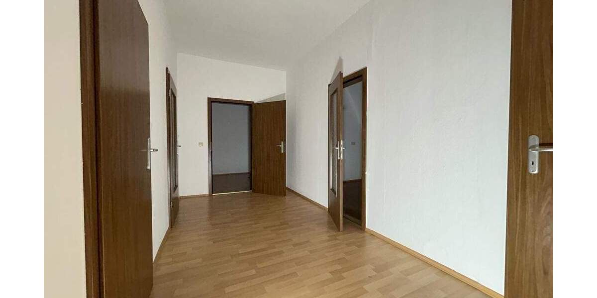 Etagenwohnung Aue - 4 Zimmer, 90 m&sup2;, 480&euro; | Angebot:25564480