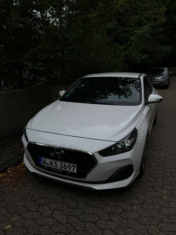Hyundai i30 46.715 km 21.000 € Wuppertal 42283