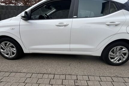 Hyundai i10 59.900 km 9.999 &euro; Stutensee 76297