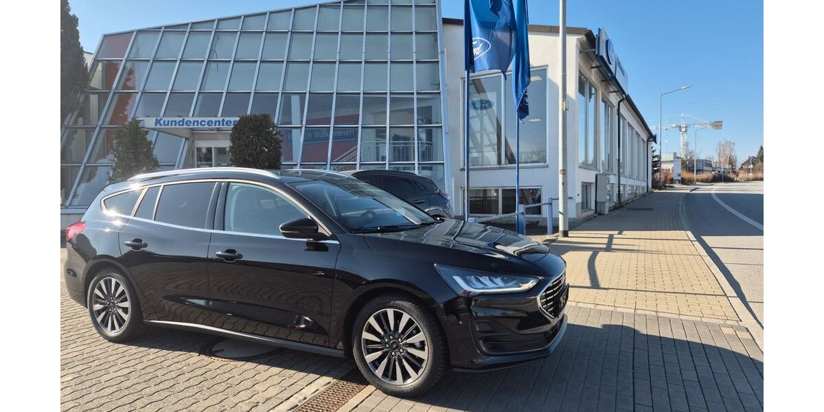 Ford Focus 23.000 km 23.690 &euro; Bautzen 02625