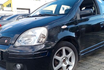 Toyota Yaris 242.000 km 2.590 € Ludwigsburg 71642