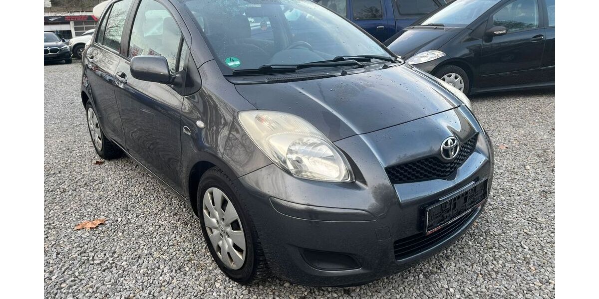 Toyota Yaris 199.000 km 2.990 &euro; weinstadt 71384