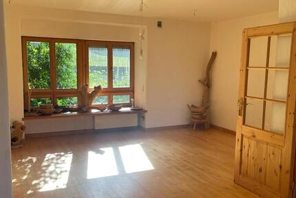Haus Mömbris - 6 Zimmer, 140 m&sup2;, 296.000&euro; | Angebot:27004073