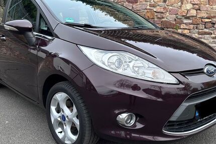 Ford Fiesta 146.500 km 3.900 &euro; Rüdesheim/Aulhausen 65385