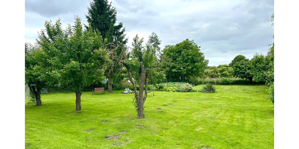 HORN IMMOBILIEN ++ charmantes Zweifamilienhaus in Klein Helle, nur 15 min bis Neubrandenburg - Zweifamilienhaus Klein Helle Klein Helle | Angebot:26994293