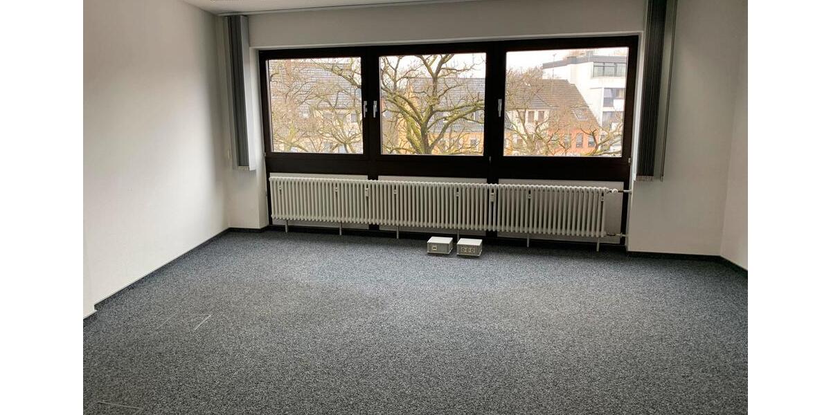 Eitorf-Zentrum: Büro- & Praxisflächen im Zentrum. zimmer