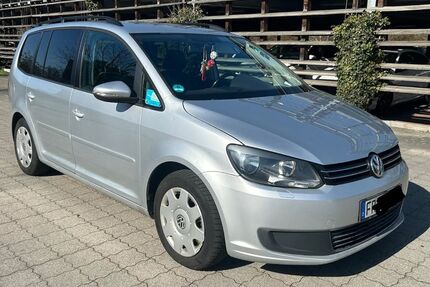 VW Touran 223.300 km 8.500 &euro; Freiburg 79111