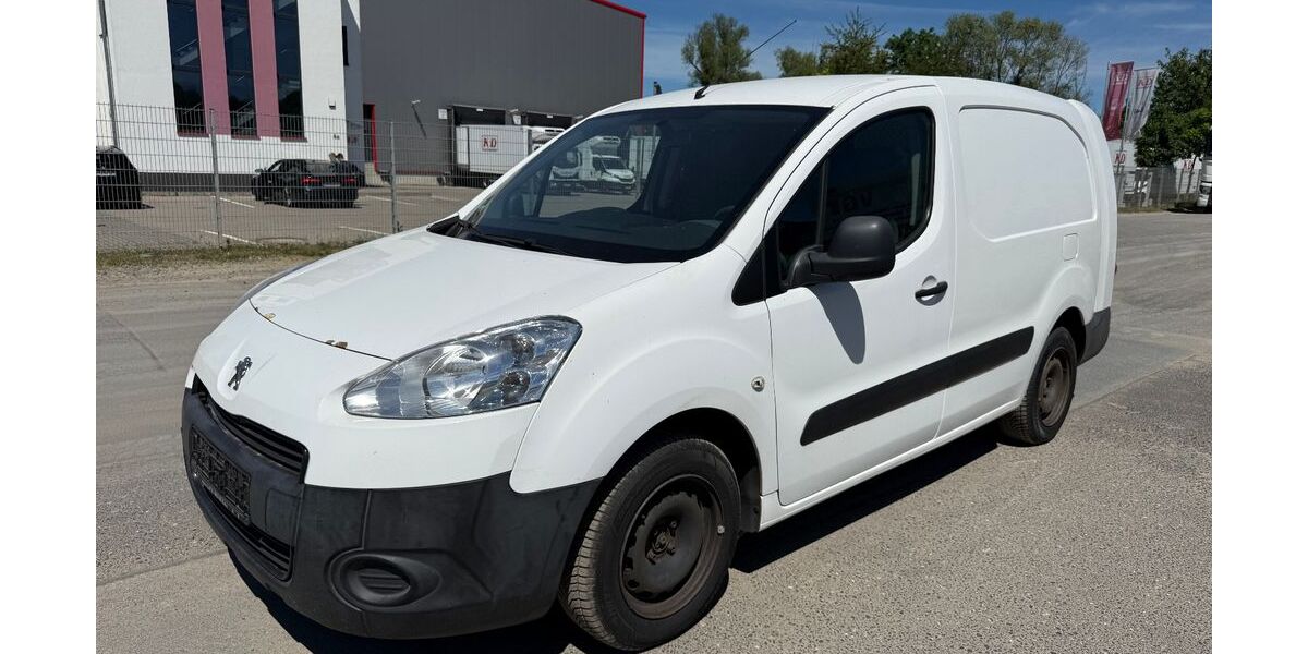 Peugeot Partner 218.006 km 5.900 &euro; Maintal 63477