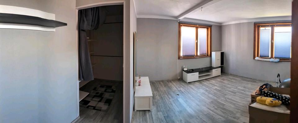 Doppelhaushälfte Schleusingen - 7 Zimmer, 150 m&sup2;, 60.000&euro; | Angebot:25999881