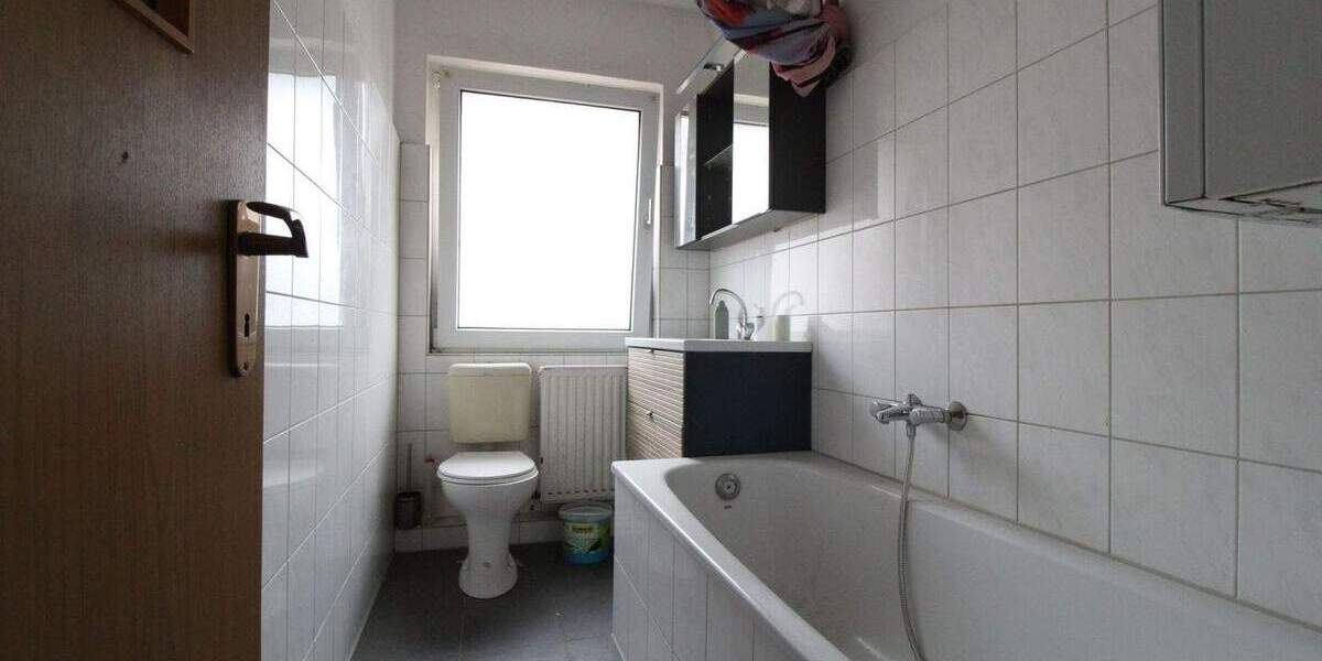 Etagenwohnung Duisburg Obermeiderich - 5 Zimmer, 110 m&sup2;, 145.000&euro; | Angebot:24825170