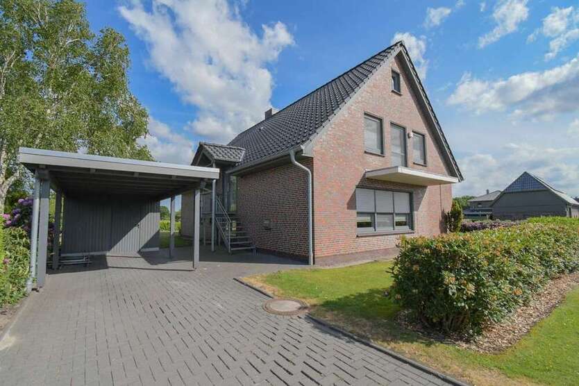 Wohnung zum Mieten in Edewecht 800 € 94.77 m²