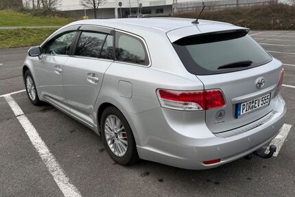 Toyota Avensis 77.877 km 11.199 € Heidenau 01809