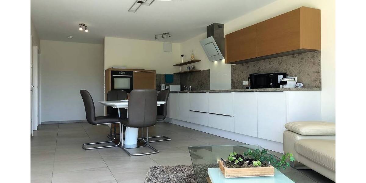 WG- Wohnung 3,5 Zimmer in FN-West möbliert zu vermieten 3 zimmer