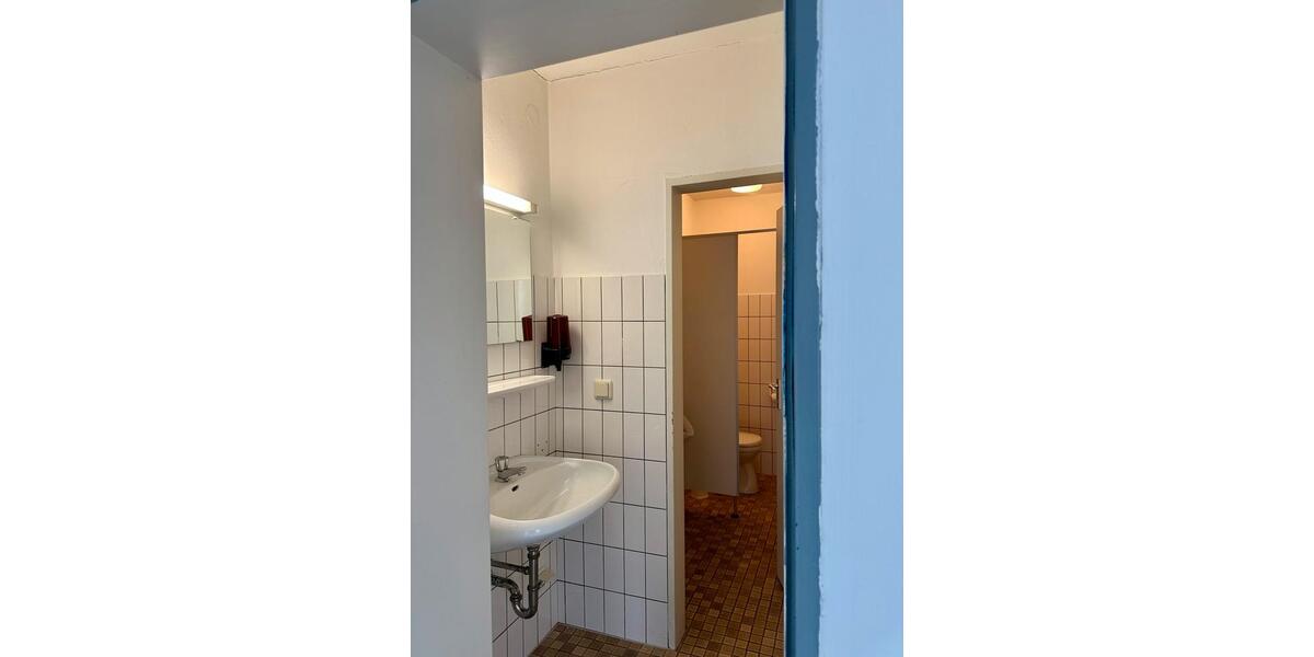 Gewerbeobjekt Halle - 770&euro; | Angebot:25961870