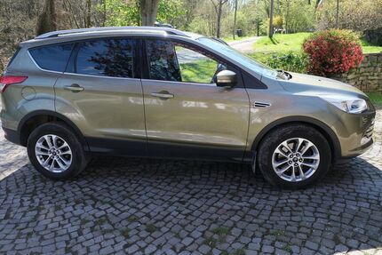 Ford Kuga 195.000 km 6.400 &euro; Lindlar 51789