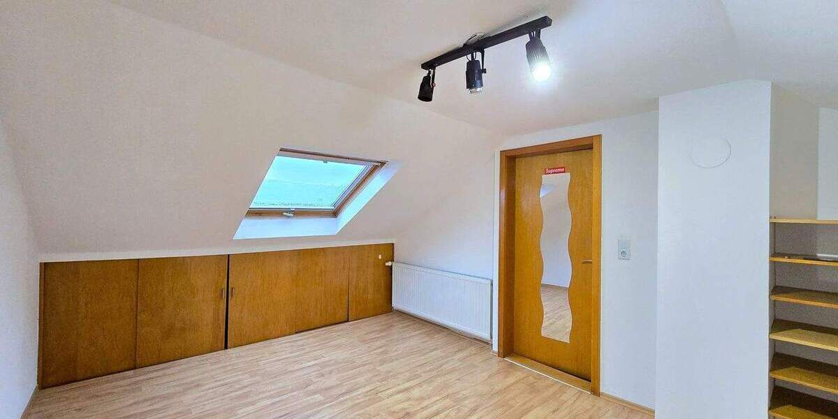 Doppelhaushälfte Albbruck - 5 Zimmer, 100 m&sup2;, 425.000&euro; | Angebot:25685899