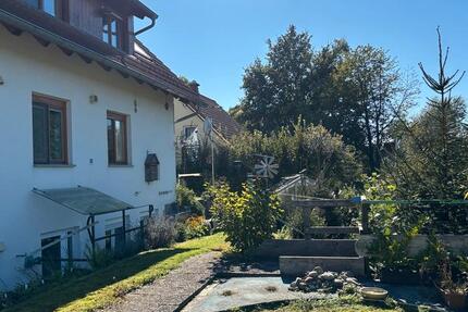 2,5 Zi. Erdgeschosswohnung mit großem Keller, Garten und Garage 2.5 zimmer